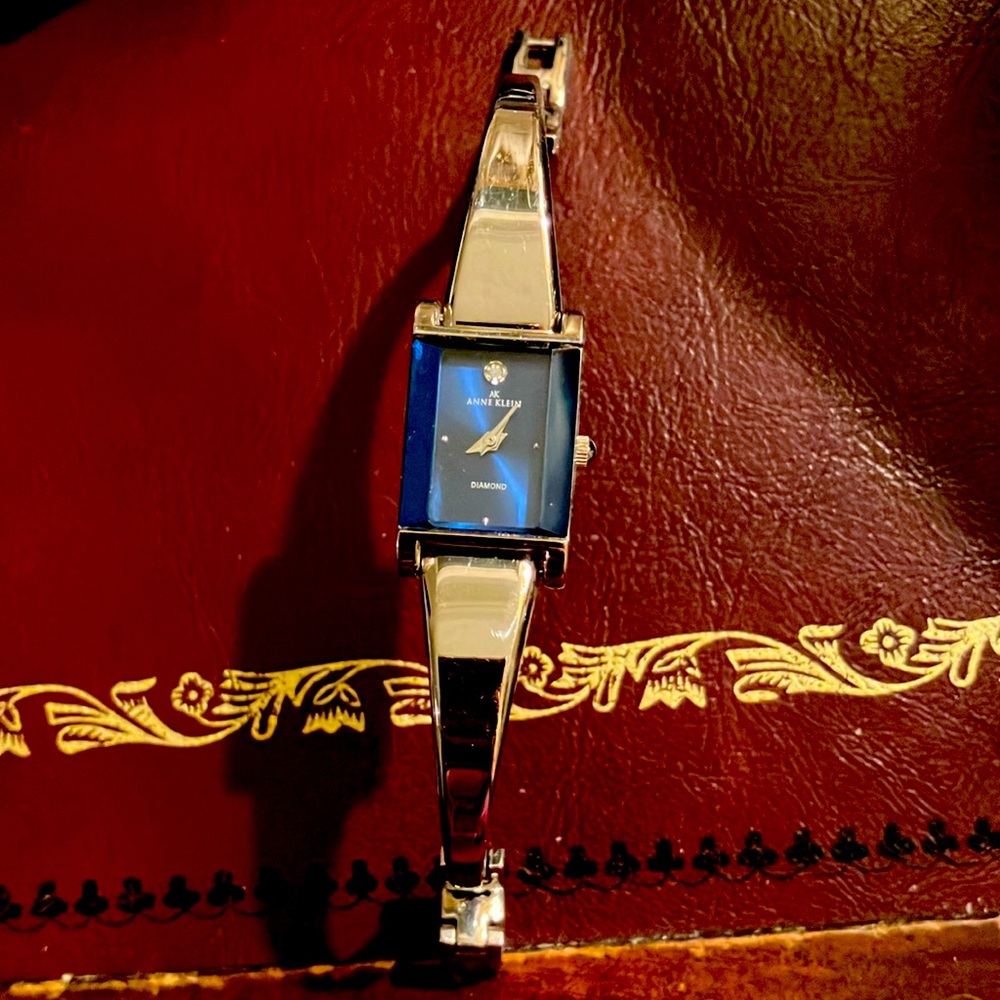 DESIGNER Anne Klein II DIAMOND Watch ~ never worn ~ needs battery 🌷